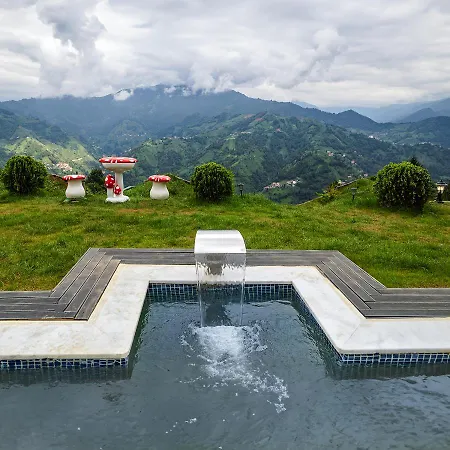 Hobbit Chalet * Çamlıhemşin