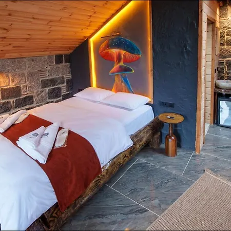 Hotel Hobbit Chalet *