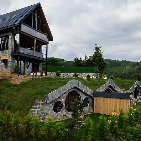 Hobbit Chalet Çamlıhemşin