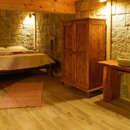 Hotel Hobbit Chalet